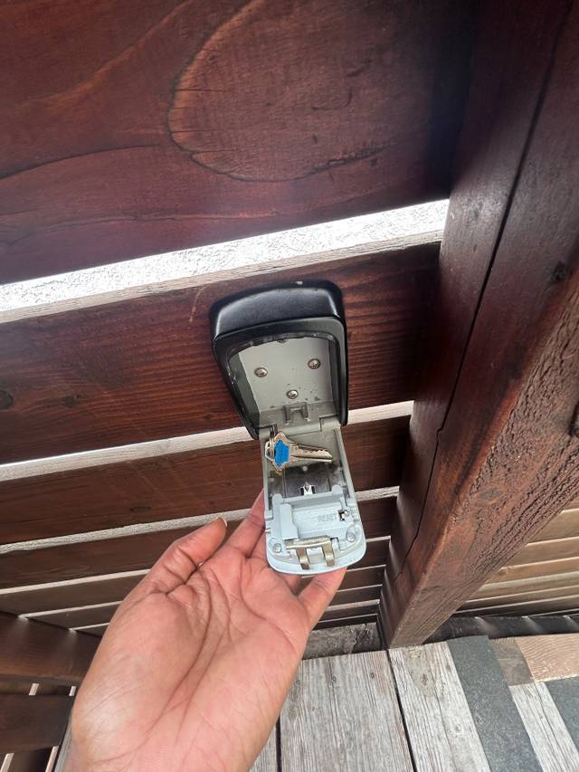 Lockbox secured
